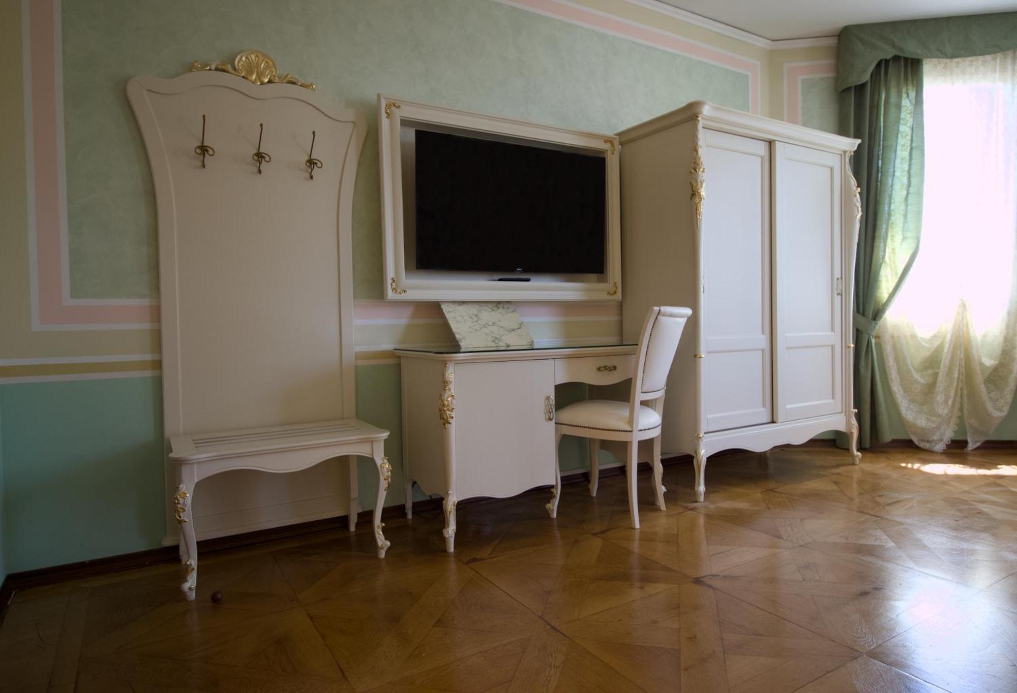 Stucky Hotel 4*